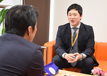 メインビジュアル08